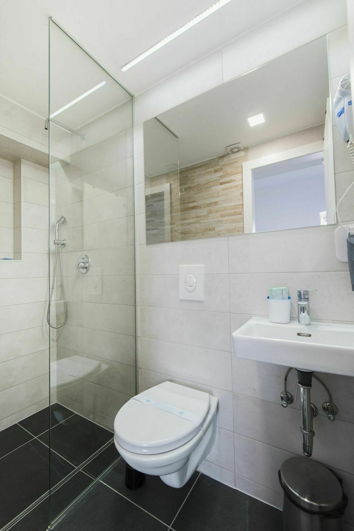 Tia Apartments And Rooms Zagreb Exterior photo